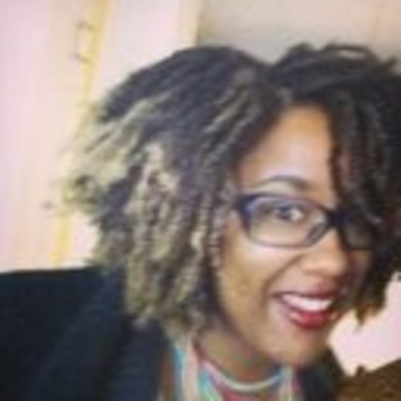 Meet your Posher, Bobbie - Picture 1 of 1